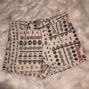 𝙏𝙧𝙞𝙗𝙖𝙡 𝙋𝙧𝙞𝙣𝙩 𝙎𝙝𝙤𝙧𝙩𝙨